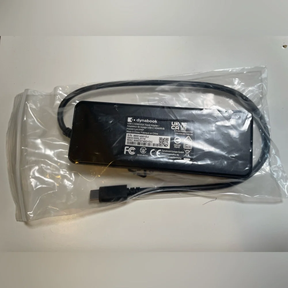 Dynabook usb-c / HDMI / vga travel adapter